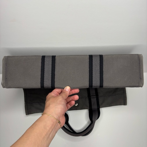 Hermes Tote Handbag - Picture 10 of 14